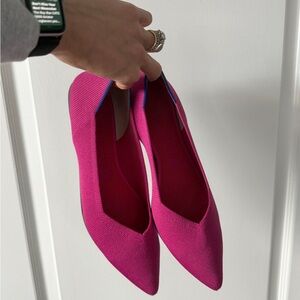 Rothy’s Pointy Toe Flat Pink Size 11